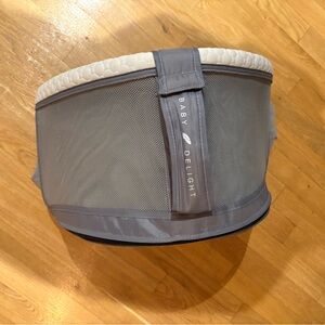 Baby Delight Gray and White Bassinet